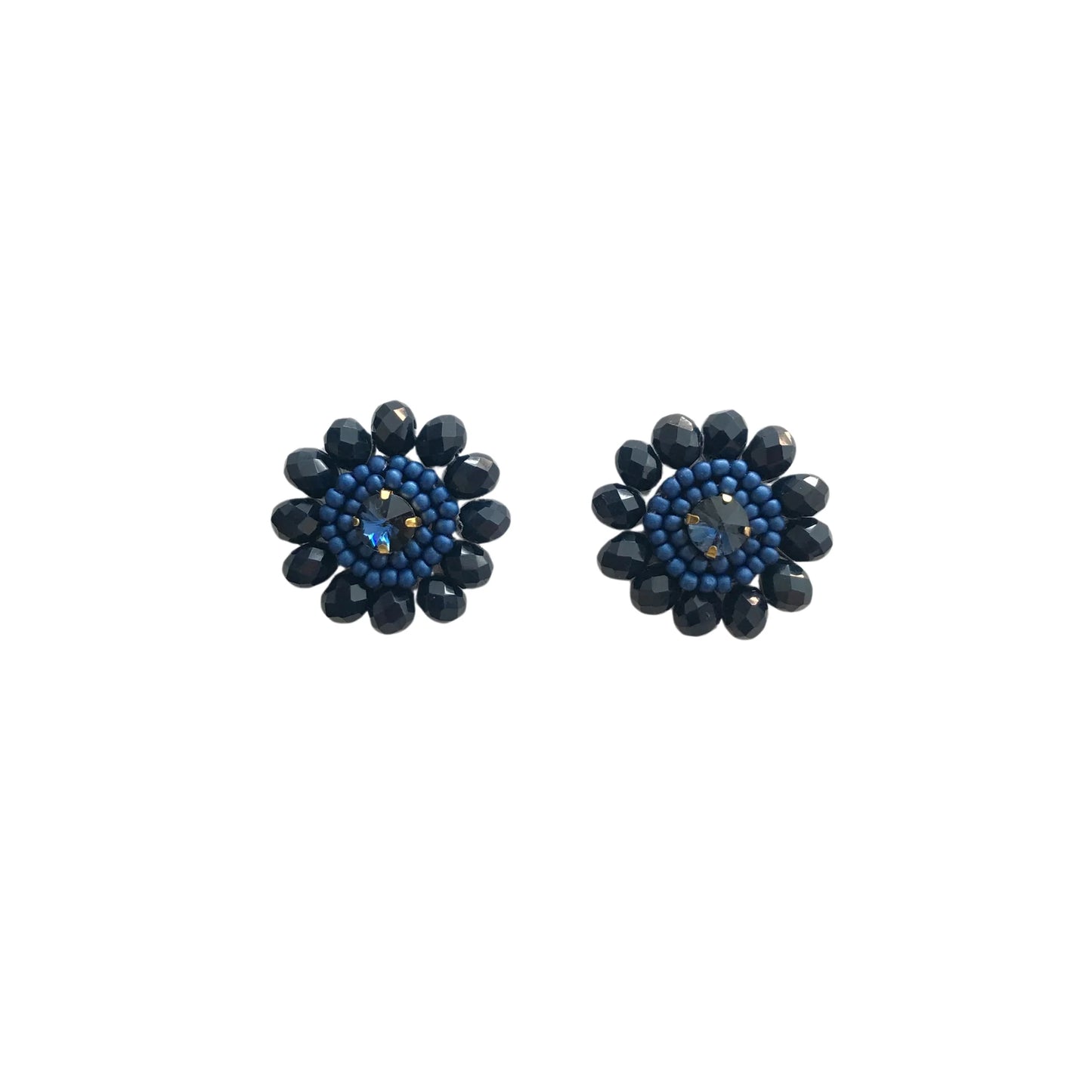 Kayak Studs