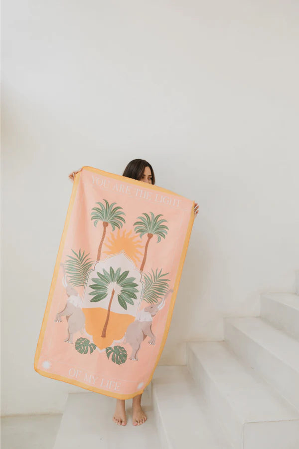 Toalla playera de microfibra Oasis coral