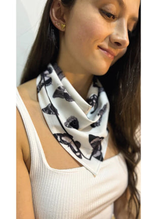 Pañoleta Volar 45x45