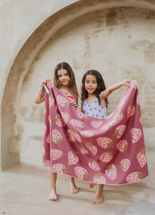 Toalla playera de microfibra Fresas