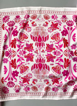Pañoleta Flori Fucsia 45x45