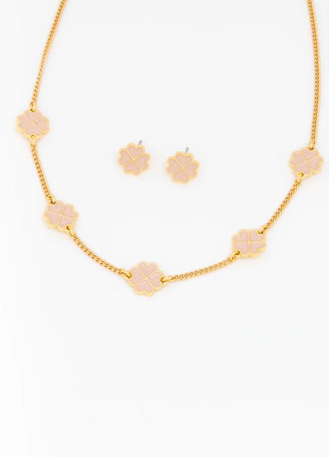 Set Collar Made Of Luck + Aretes Trebol