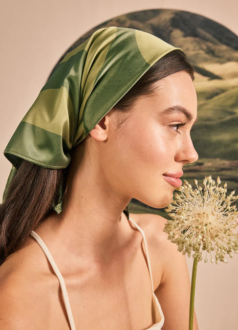 Pañoleta Geo - Limón 70 X 70 CM