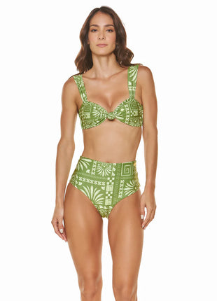 Bikini Verde Pistacho Piha Beach