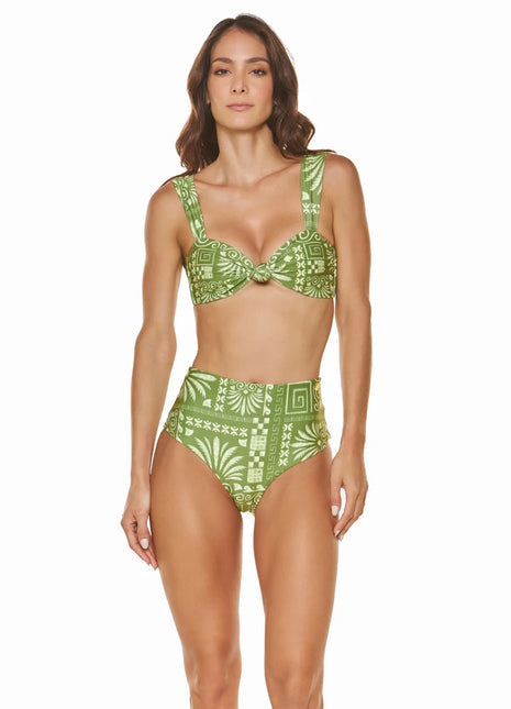 Bikini Verde Pistacho Piha Beach