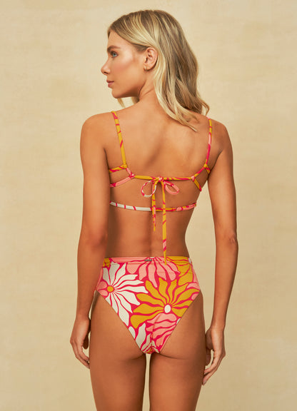 Bikini Flowers Boe