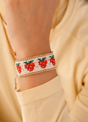 Pulsera Tejida Fresas + Aretes
