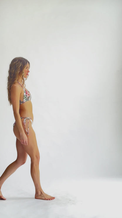 Bikini April Herbalist