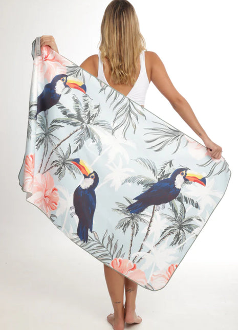 Toalla playera de microfibra Tucanes