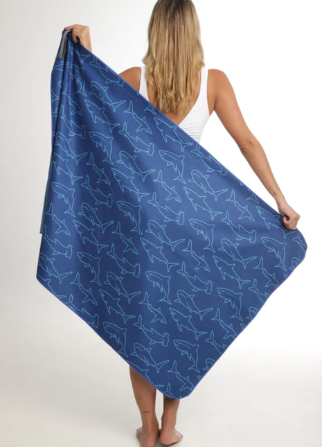 Toalla playera de microfibra Tiburon