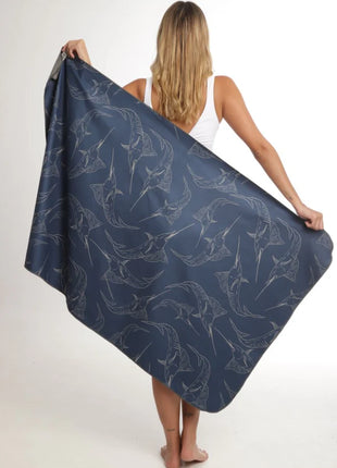 Toalla Playera de Microfibra Pez Espada