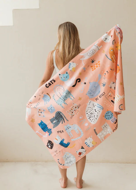 Toalla Playera de Microfibra Gaticos